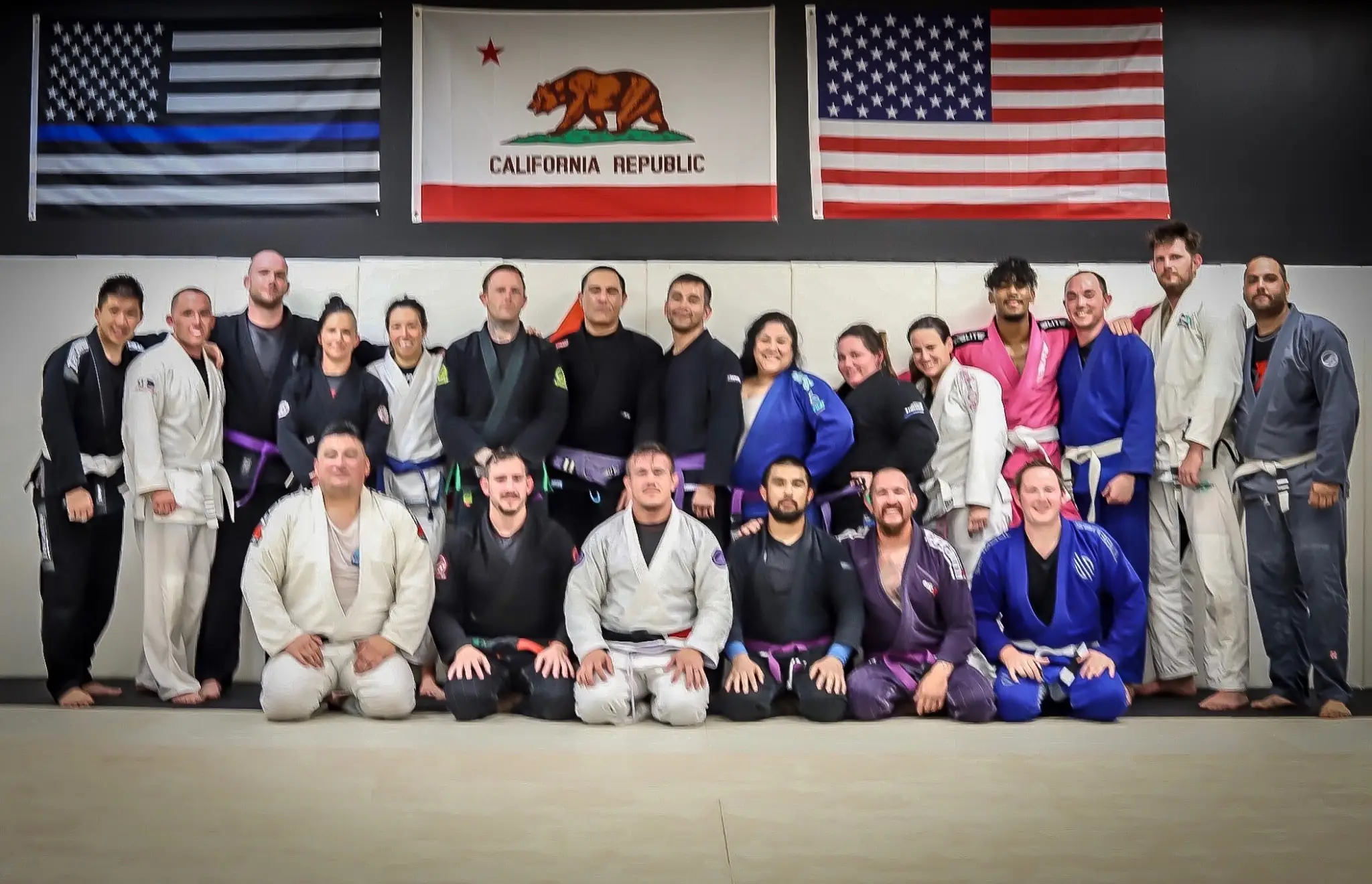 Live sparring at Peerless Jiu Jitsu Academy